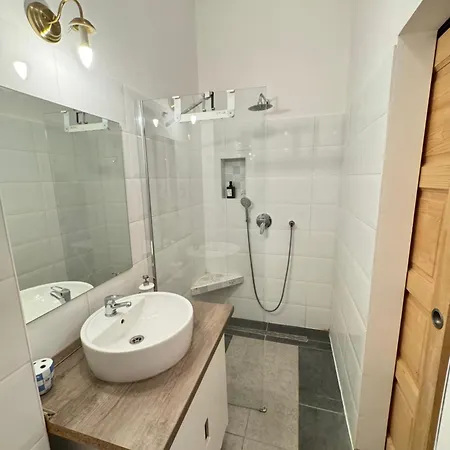 Enjoy And Relax Apartment